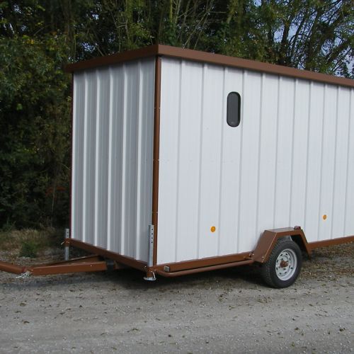 roulotte matériel fabriqué en Loire Atlantique par l'entreprise Courant Constructeur