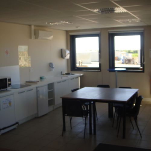 Réfectoire La Rochelle 17 CONSTRUCTION MODULAIRE COURANT CONSTRUCTEUR