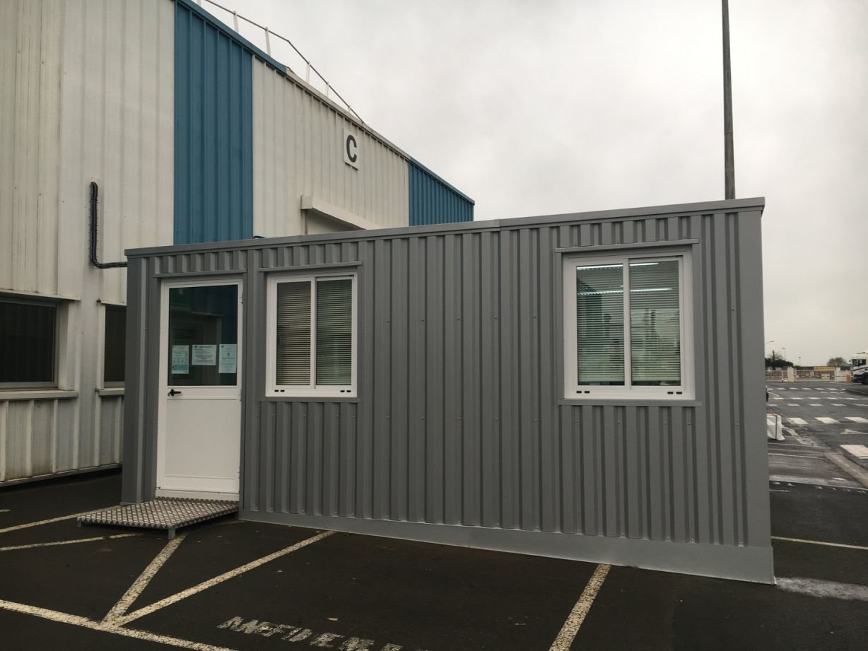 infirmerie réalisée en construction modulaire